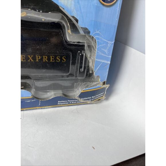 LIONEL The Polar Expres Ready-To-Play Train Set 7-11803 open box - Picture 6 of 12